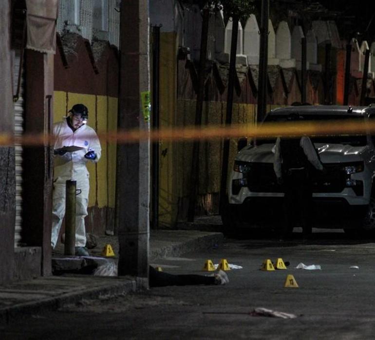 Belediye başkan adayına suikast Meksikada insan avı: Başından vurdular