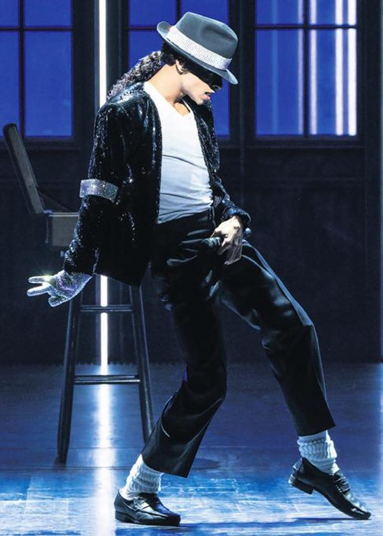 Michael Jackson müzikali ve odadaki fil