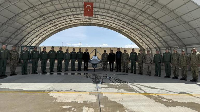 Korgeneral Metin Tokel, Selçuk Bayraktar ve Ahmet Akyol’dan Hakkarideki askerlere ziyaret