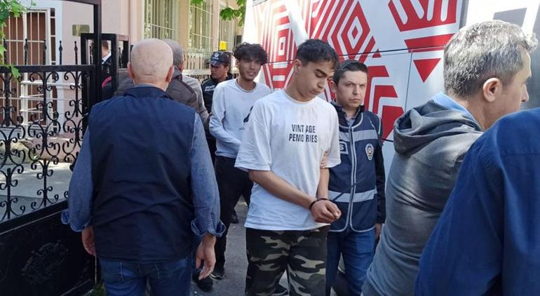 25 göçmen demir korkulukları söküp kaçtı Bakanlık soruşturma başlattı