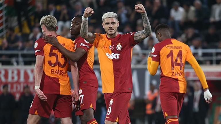Spor yazarları Galatasarayın farklı galibiyetini değerlendirdi: Rüyamda görsem düşünmezdim