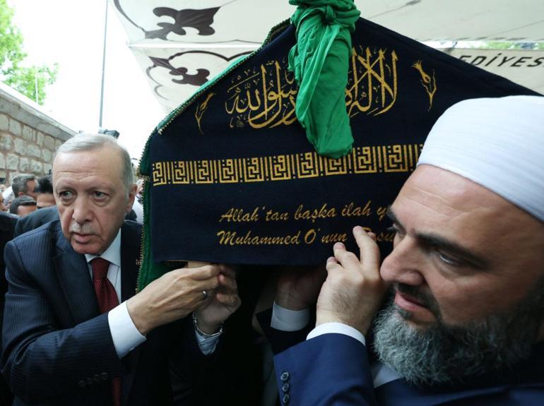 Cumhurbaşkanı Erdoğan, İsmailağa Cemaati lideri Hasan Kılıçın cenaze törenine katıldı