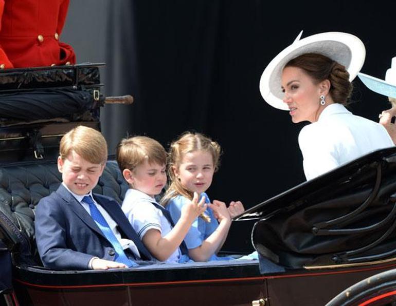 Prens Louis 6 yaşında Doğum günü karesini kanser tedavisi gören Kate Middleton çekti