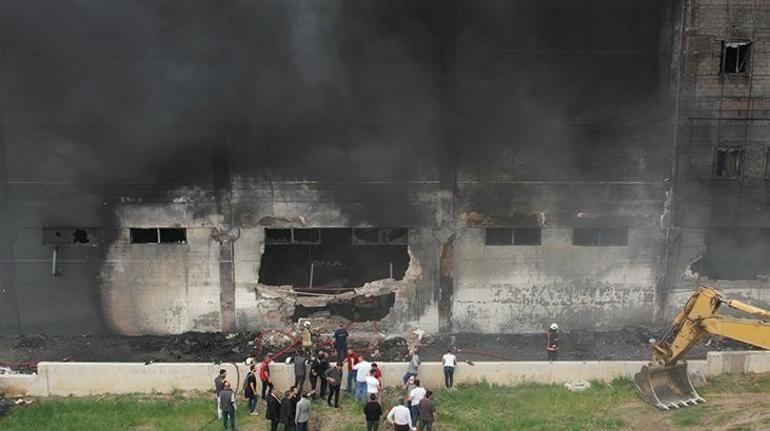 Ankarada bir fabrikada yangın çıktı Ekipler yangına müdahale etti