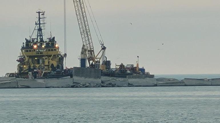 Zonguldakta batan Kafkametler gemisinin kaptan köşkü denizden çıkarıldı