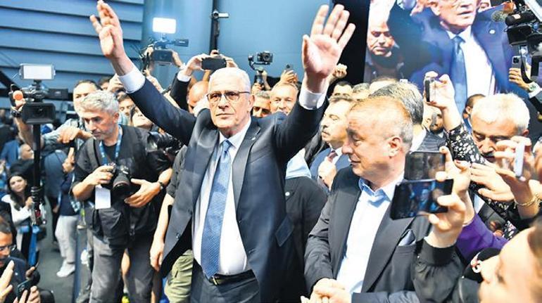 İYİ Parti’de yeni lider Müsavat Dervişoğlu