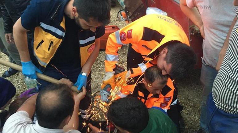 Korkunç kaza Oynarken ayağına demir dirgen saplandı