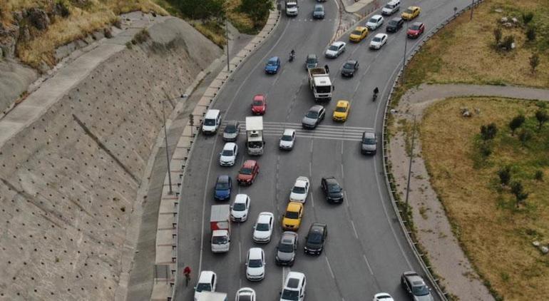 İzmirde ‘Survivorı yaşatan dev kavşak Sürücüler buraya gelince strese giriyor
