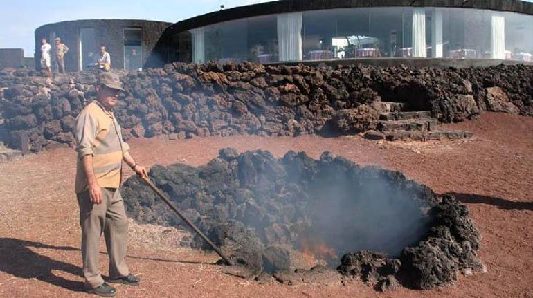 Volkan ateşinde mangal keyfi Ya patlarsa ne olacak: Sıcaklık 500 dereceye çıkıyor