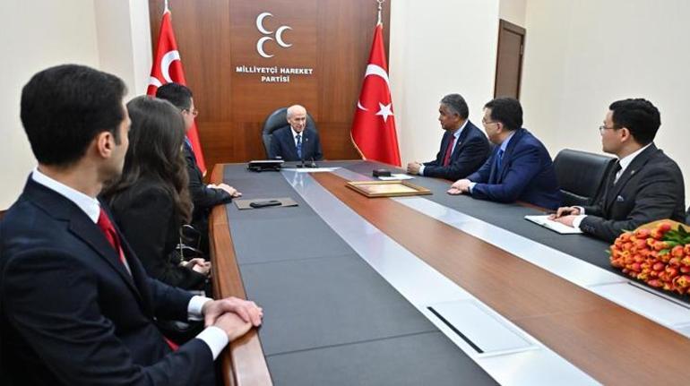 MHP Genel Başkanı Bahçeliye TÜRKSOYdan ziyaret