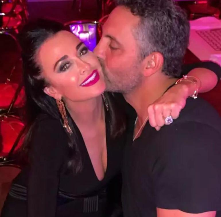 Kyle Richards ve Mauricio Umansky ayrılamıyordu Biri evini biri soyadını bıraktı