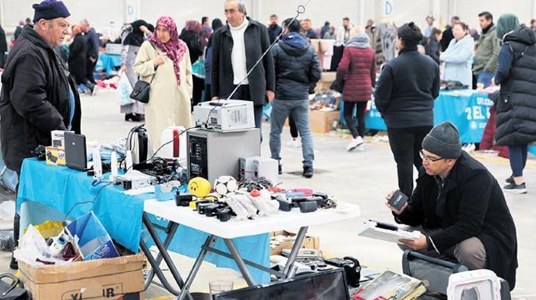 Pazar alanı gün sayıyor