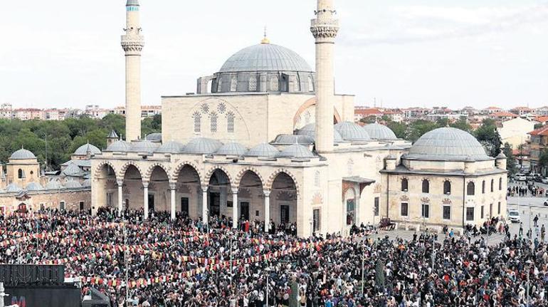 Pazar alanı gün sayıyor