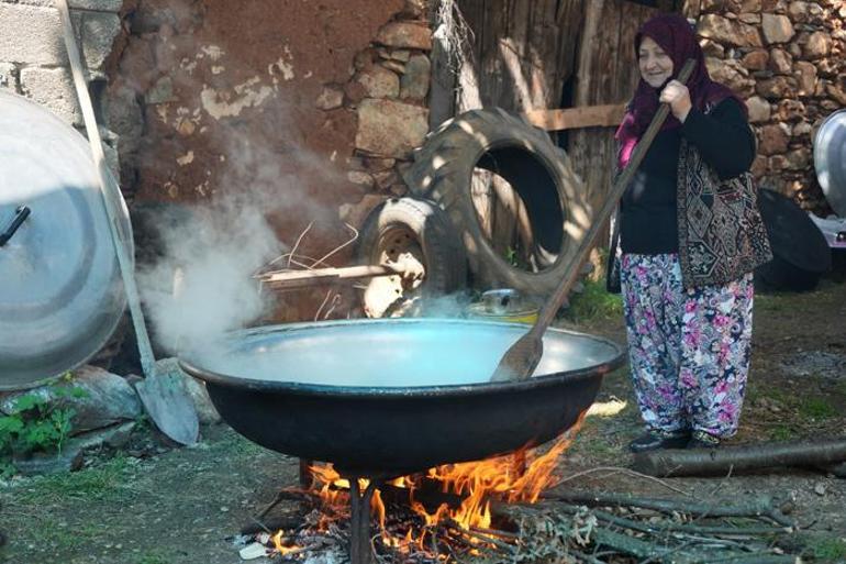 900 yıllık ziyafet Yılda bir kez hazırlanıyor, 9 kazanda pişiriliyor