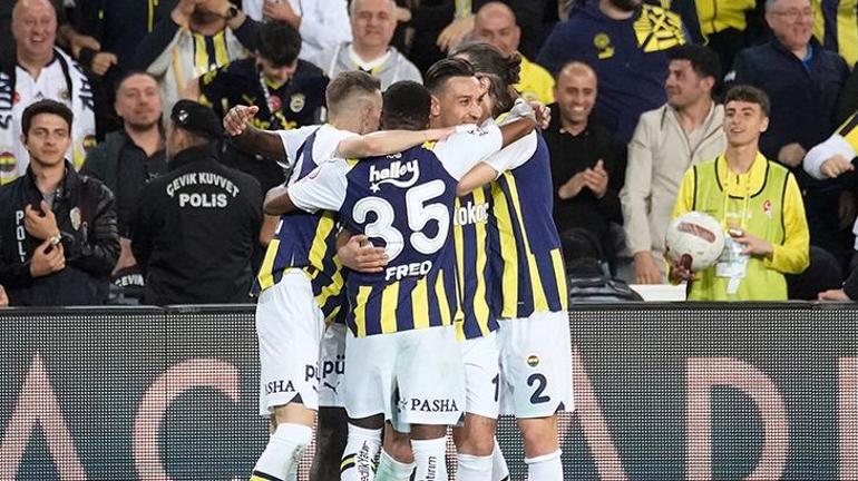 Galatasaray ve Fenerbahçenin şampiyonluk yarışında son durum İşte puan durumu ve kalan maçlar