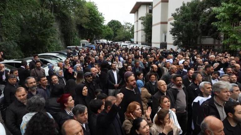 İstanbulda öğretmenlerden valilik önünde protesto