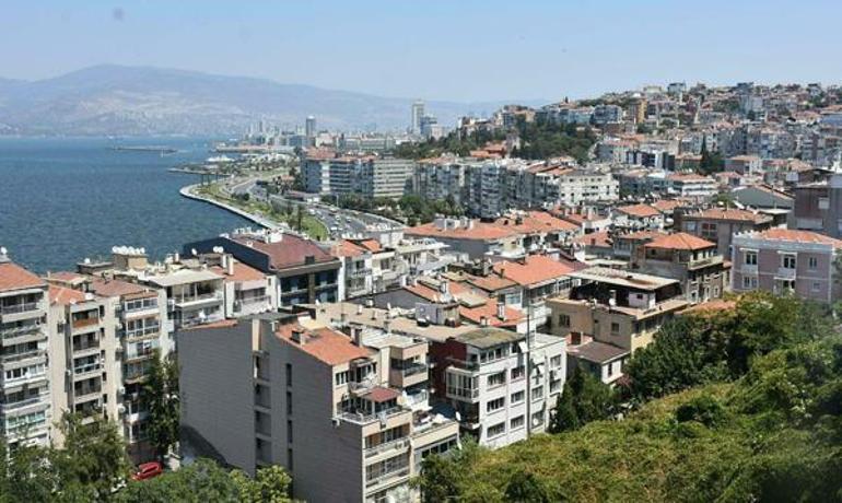 İzmir fayında 2 senaryomuz var dedi ve beklenen depremde yaşanacakları tek tek anlattı