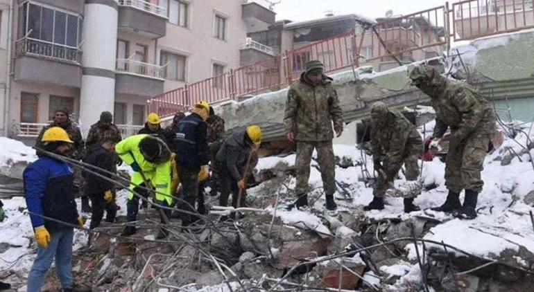 Depremde 78 kişi hayatını kaybetmişti... Hakimbey Apartmanı davası sürüyor