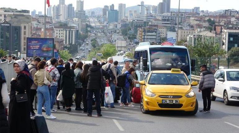 Kadıköy-Sabiha Gökçen metrosu arızalandı ve seferler iptal oldu