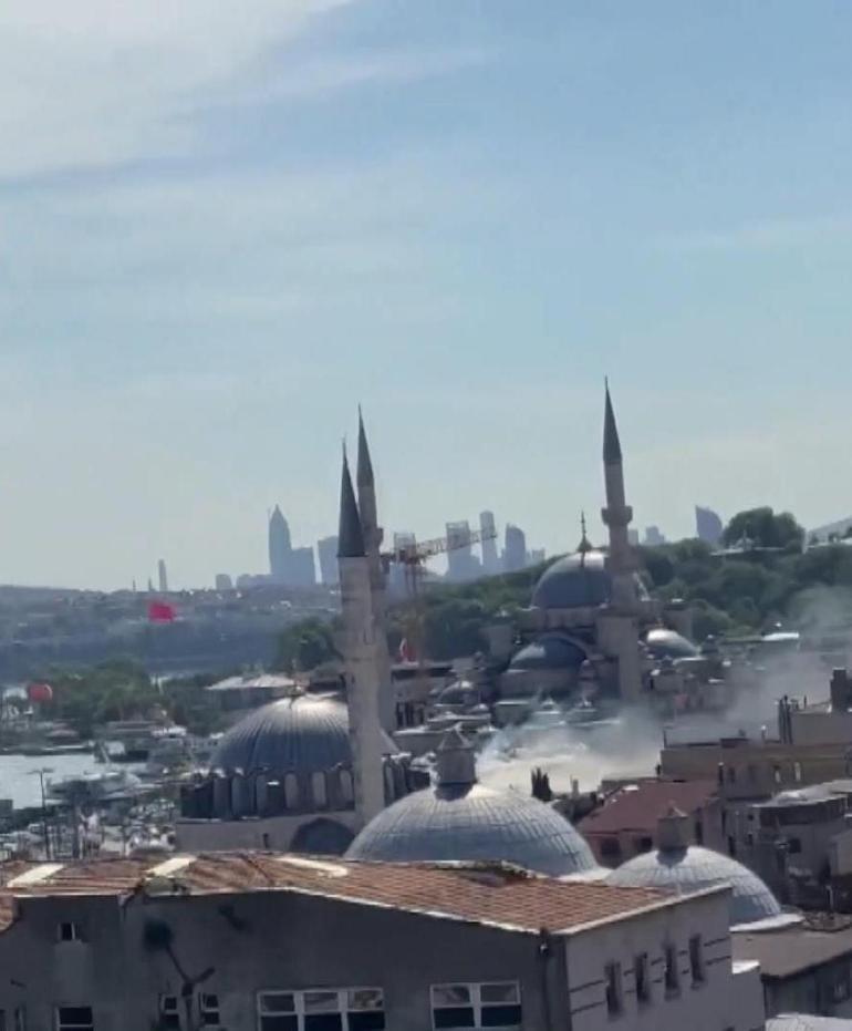 İstanbulda Mısır Çarşısında yangın