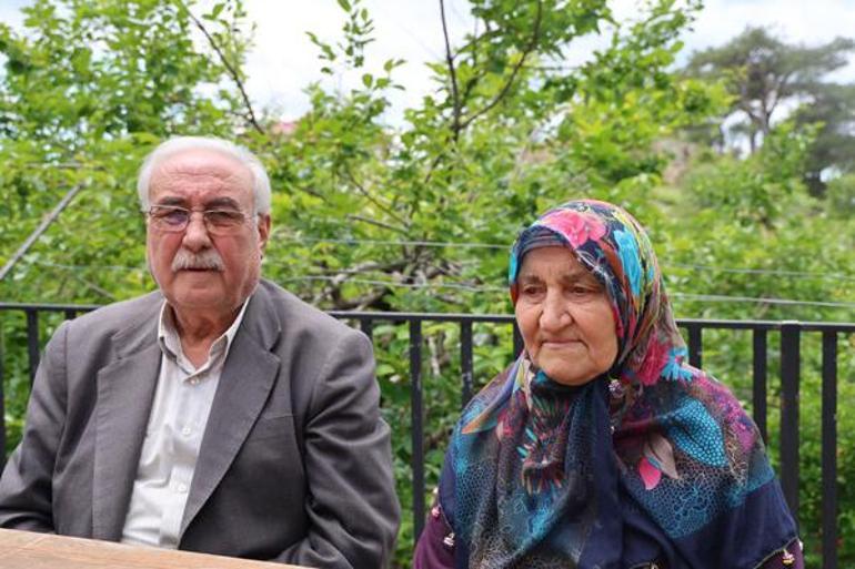 18 başbakan, 7 cumhurbaşkanı ve 19 vali eskitti Mührü 48 yıldır taşıyor