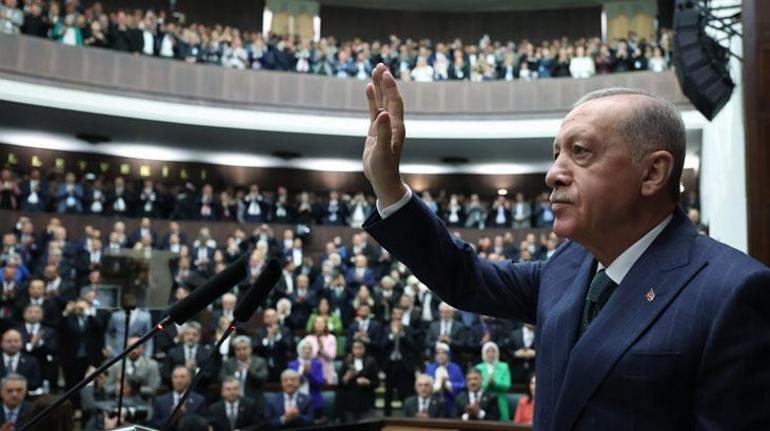 Erdoğandan kumpas iddialarıyla ilgili son dakika açıklaması: Buradayız, sapasağlam ayaktayız
