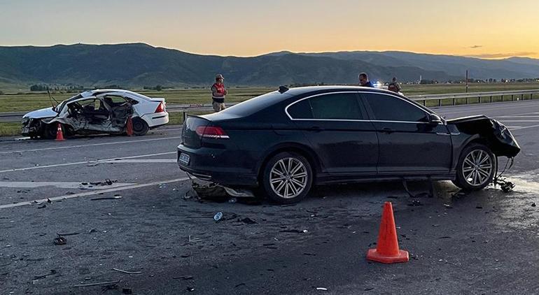 Muşta feci kaza 3 kişi hayatını kaybetti yaralılar var