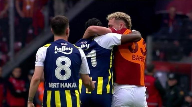 Galatasaray-Fenerbahçe derbisinde Djikunun kırmızı kartı tartışma yarattı Talihsiz bir karar