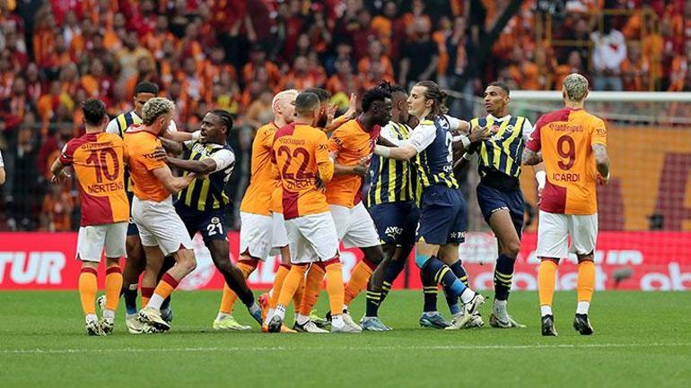 Fenerbahçeye Galatasaray derbisinde galibiyeti getiren faktör Ali Koçtan Samandıraya çıkarma
