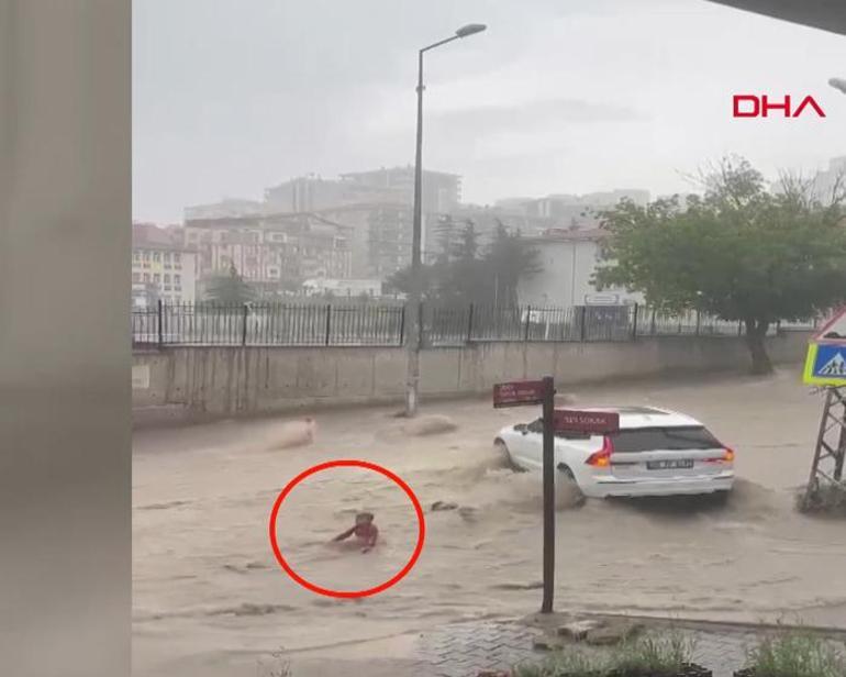 Ankara sele teslim oldu Sulara kapılan 2 çocuk böyle görüntülendi