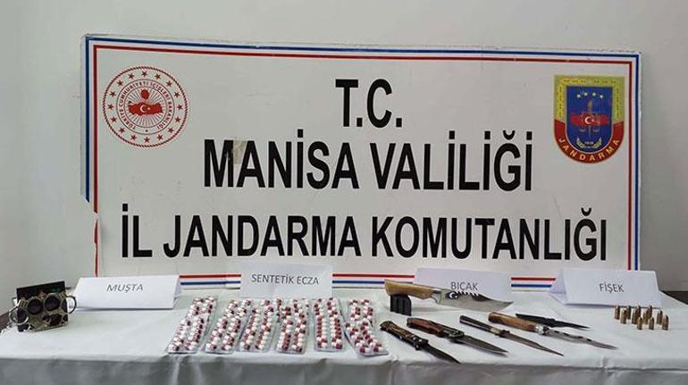 Manisada uyuşturucu tacirlerine geçit yok 33 kişi yakalandı