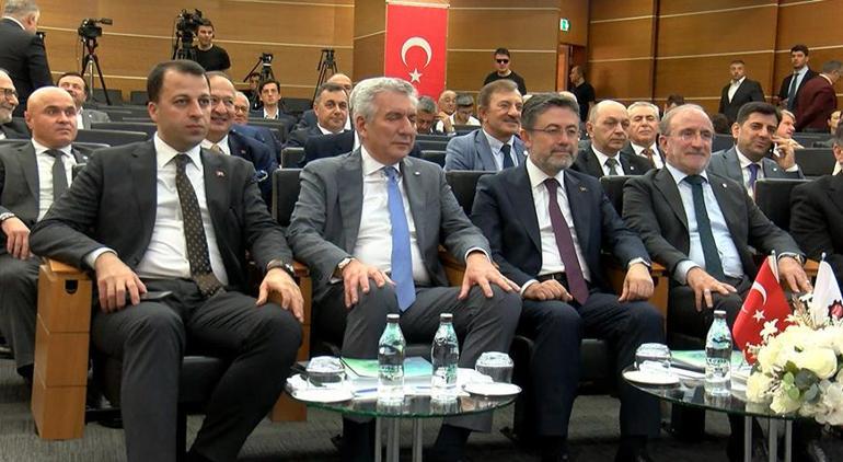 Bakan Yumaklı: Çiftçilerimize kredilerde yüzde 15 ilave faiz indirimi sağlıyoruz