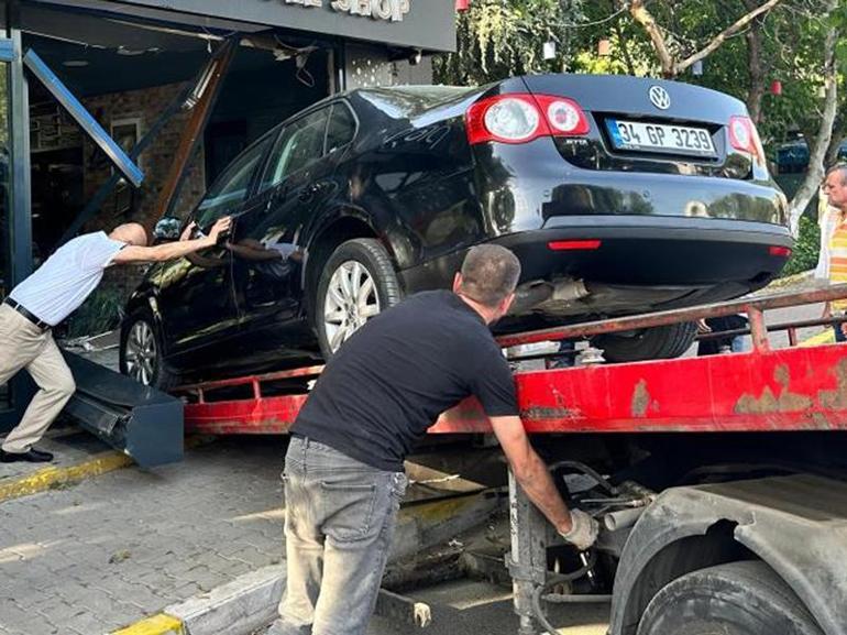 Gaz ile freni karıştırdı ortalık savaş alanına döndü İçeride sadece oğlum vardı