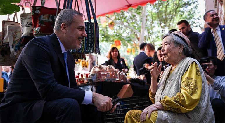 12 yıl sonra bir ilk Bakan Fidandan Sincan Özerk Bölgesine ziyaret