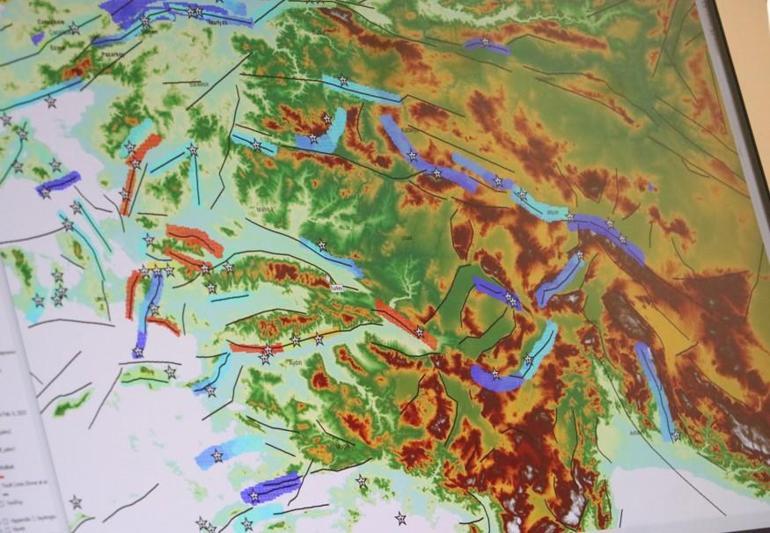 Deprem için en riskli il Türkiyenin yer hareketleri incelendi