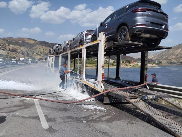 Korkulan olmadı Sıfır kilometre araçlar böyle kurtarıldı