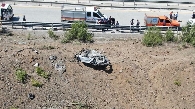 Dehşet anları TIRdaki keresteler ve beton blok otomobilin üzerine düştü: 1 ölü