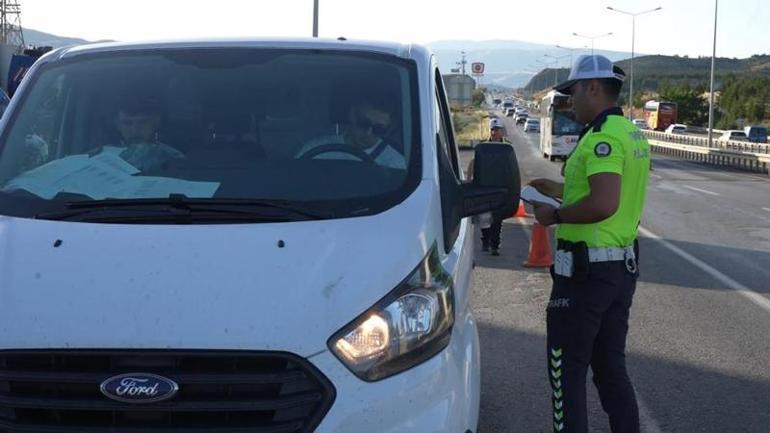 43 ilin geçiş güzergahı Zaman zaman trafik yoğunluğu arttı