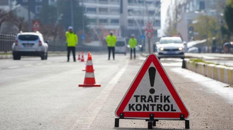 Tatilciler dönüş yolunda! İşte trafiğin yoğun ve akıcı olduğu bölgeler... Tatilciler geri dönüş yolunda! İşte trafiğin yoğun ve akıcı olduğu bölgeler... - 2. Resim