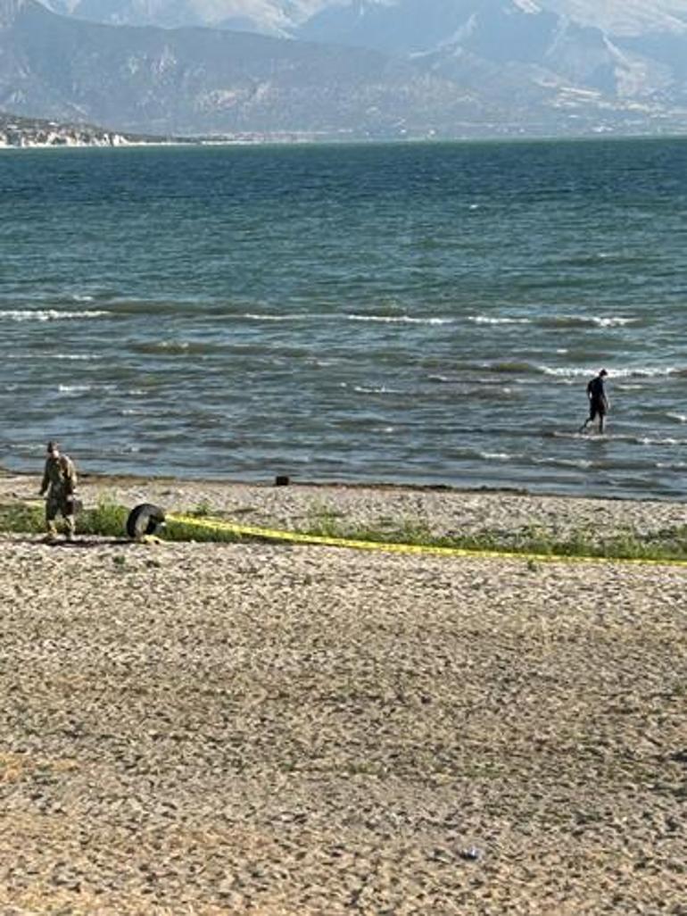 1 ayda 14 el bombası İmha edilmek üzere Eğirdir Gölünden çıkarıldı