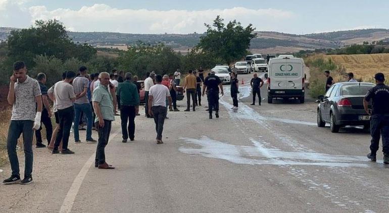 Gaziantepte feci kaza Otomobil ikiye bölündü: 1 ölü, 5 yaralı