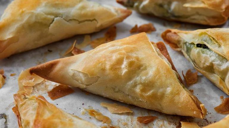 Zonguldaklı ev hanımları sırrını verdi Bu börek 5 dakikada hazırlanıyor