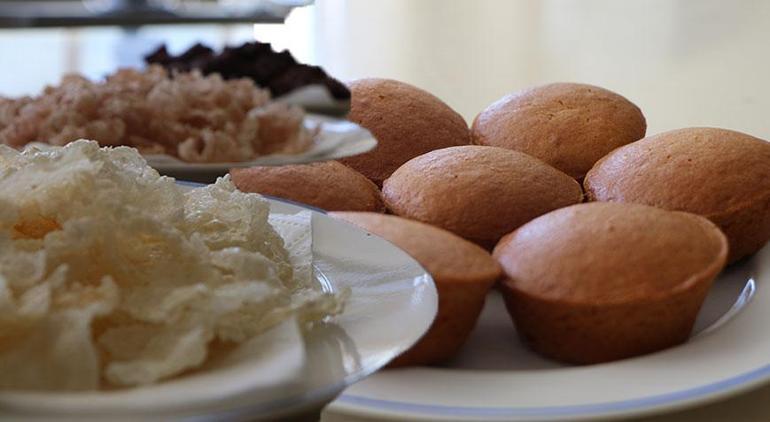 Üniversite öğrencilerinden, glütensiz kek ve patates üretimi