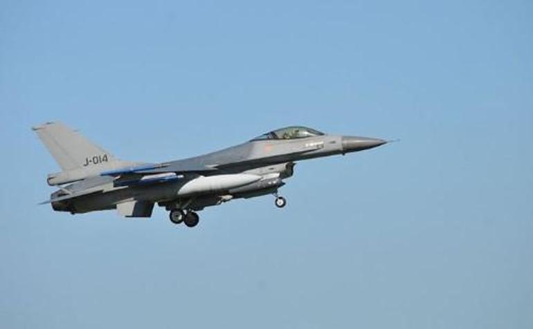 Danimarka, Hollanda ve Norveç Ukraynaya F-16 gönderiyor