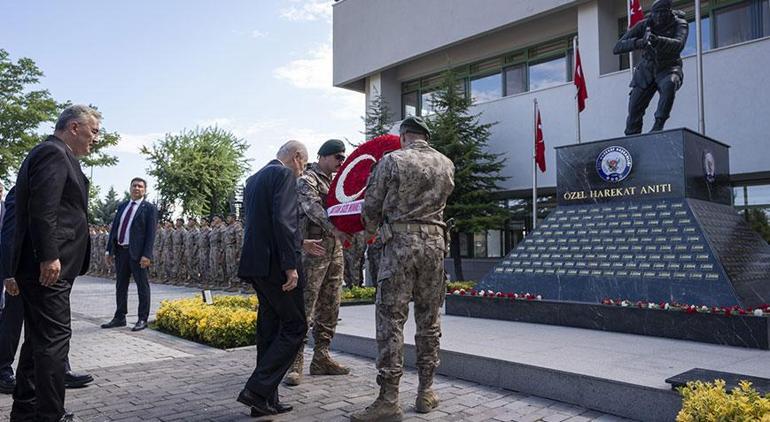 MHP Genel Başkanı Bahçeliden Özel Harekat Başkanlığına ziyaret