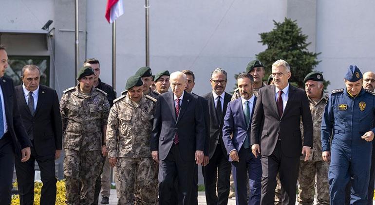 MHP Genel Başkanı Bahçeliden Özel Harekat Başkanlığına ziyaret