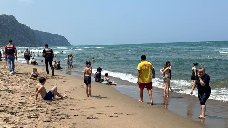 Amasra plajında taciz dayağı 50 yaşındaki adamı tekme tokat dövdüler