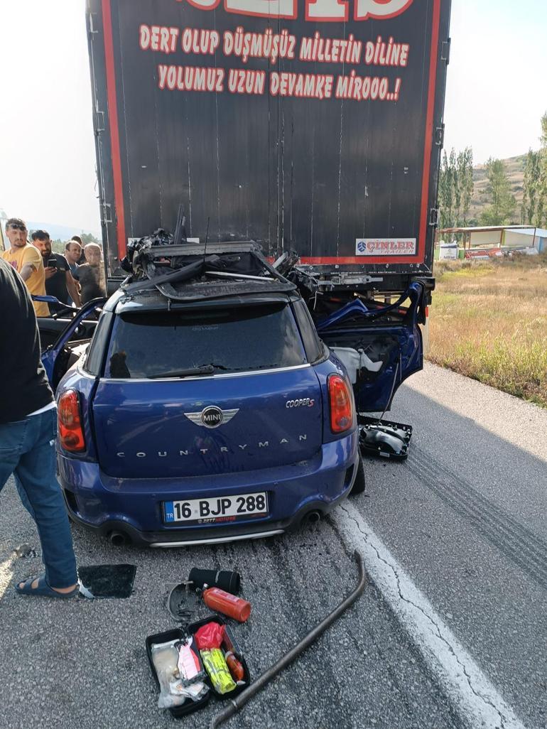 Kazada hayatını kaybeden avukat Ezgi son yolculuğuna uğurlandı