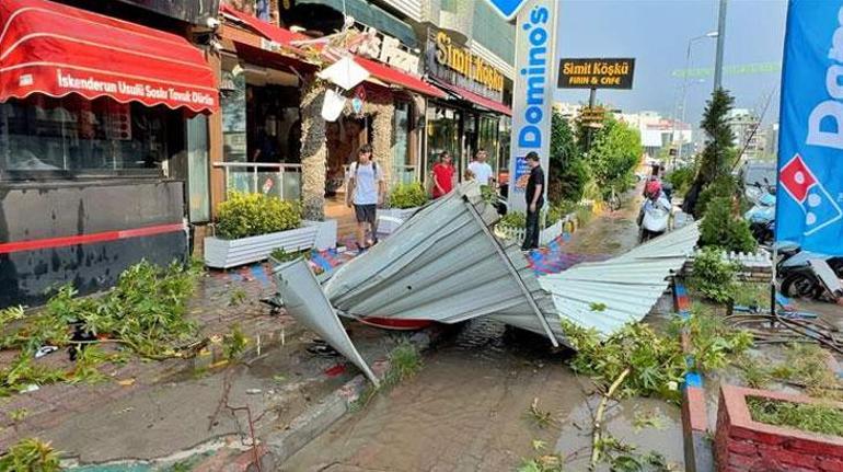 Osmaniyede sağanak ve şiddetli fırtına ortalığı savaş alanına çevirdi