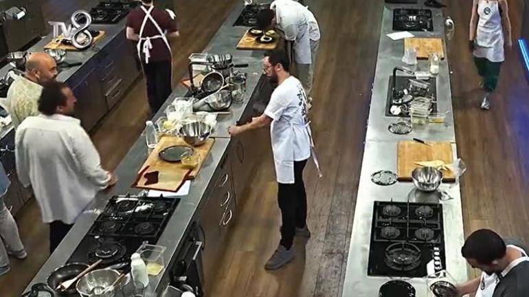 MasterChefte 13. yarışmacı belli oldu Ensarın tekniği şefleri gülme krizine soktu